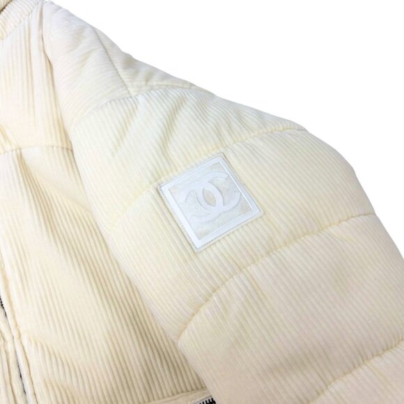 CHANEL Sport Vintage CC Corduroy Puffer Jacket Zip #36 Cream Black [106332] - Picture 7 of 10